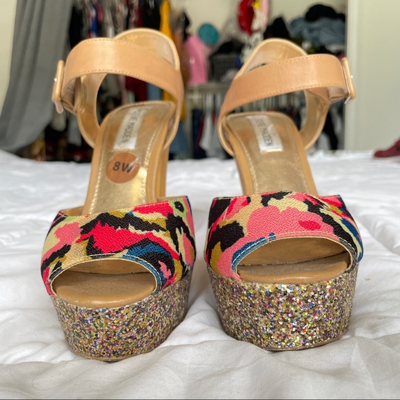 Steve Madden Jillyy Floral Wooden Platform Samdal - Picture 2 of 16